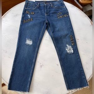 NWT Kendall and Kylie Embroidered Denim Jeans Size 28